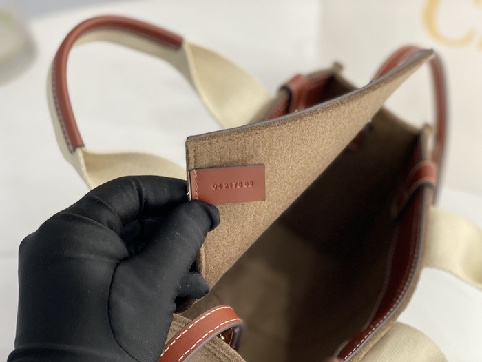 Chloe Tote bag with stylish traits Brown 01A 3