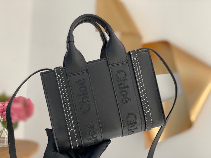 Chloe Tote bag with stylish traits Yellow 01A