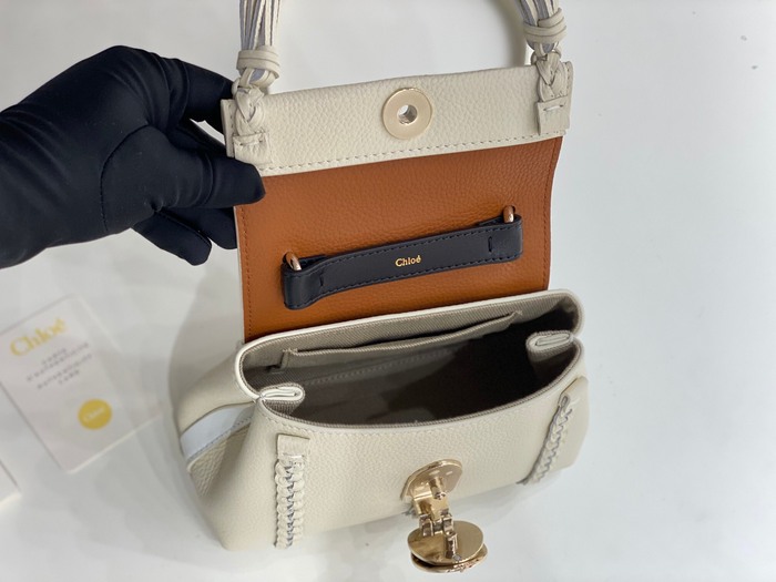 Chloe Tote with stylish accents White 01A