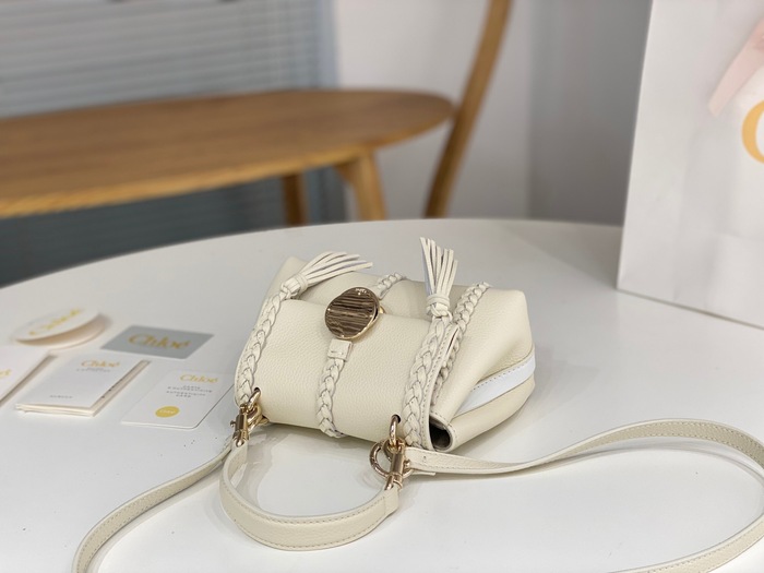 Chloe Tote with stylish accents White 01A