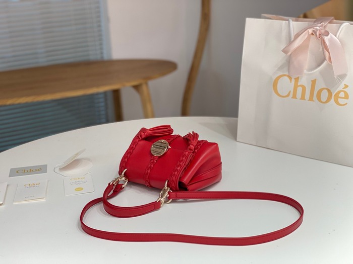 Chloe Tote with stylish features Red 01A