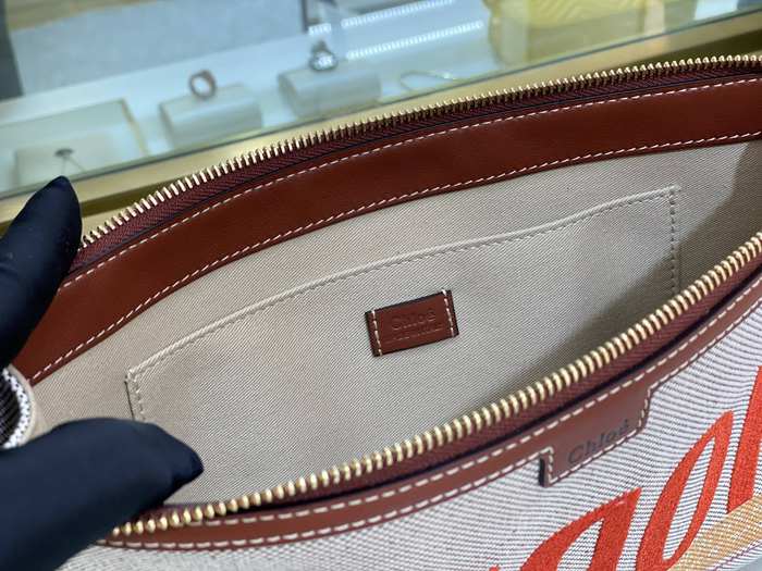 Chloe Tote with stylish traits Beige 01A 4