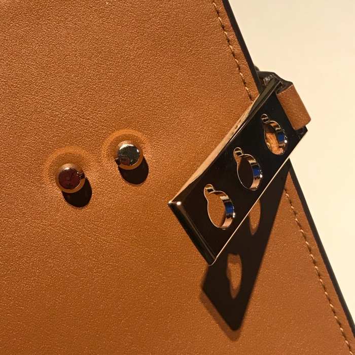 Delvaux Tote Bag with Stylish Features Tan 01A