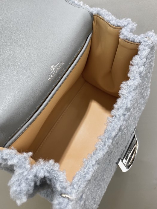 Delvaux Tote Blue 01A 2