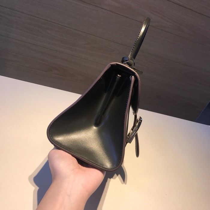 Delvaux Tote bag with elegant design Black 01A