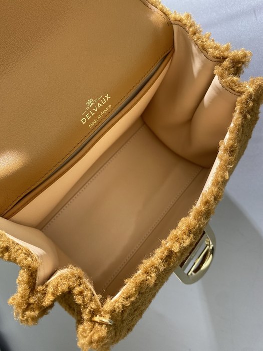 Delvaux Tote style 03 Brown 01A