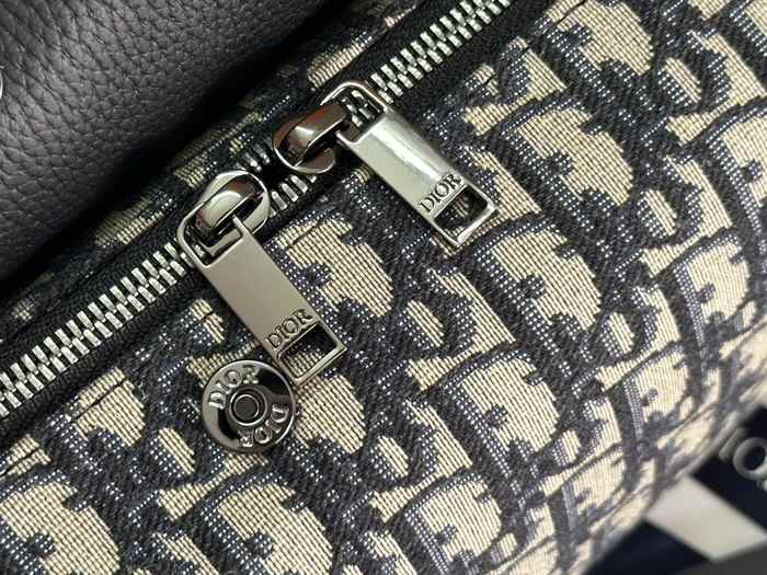 Dior 33123116 size 215x125x105cm color 80A