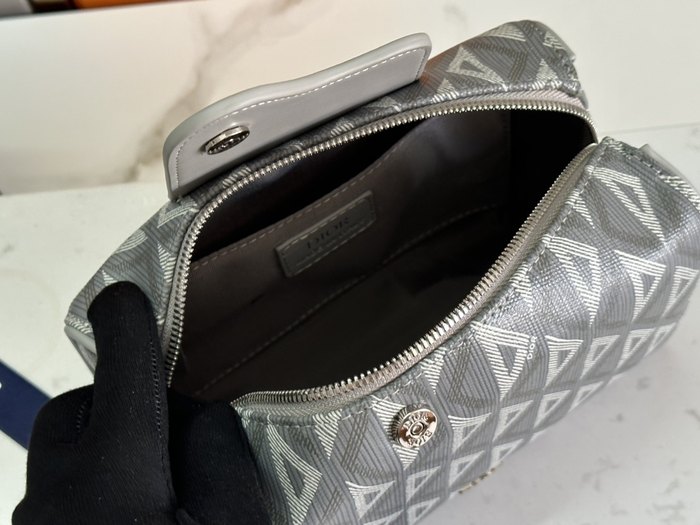 Dior 33123116 size 215x125x105cm color 81A