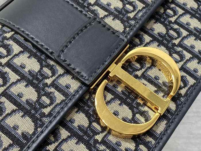 Dior 72123208 size 24178cm color 41A