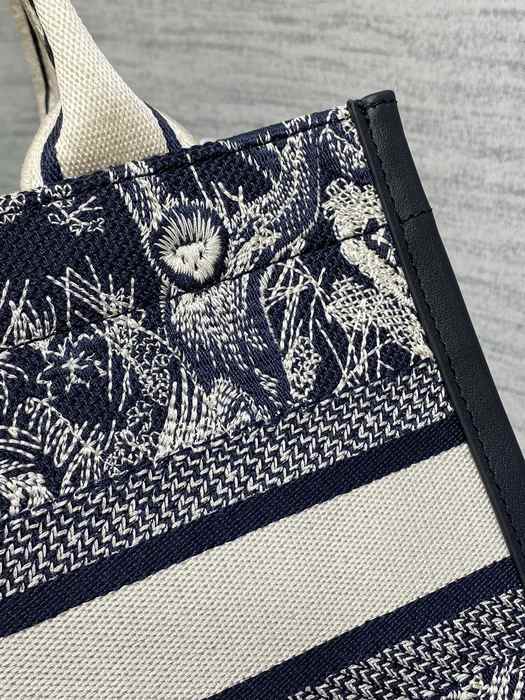 Dior Canvas Tote with Elegant Traits Navy 01A