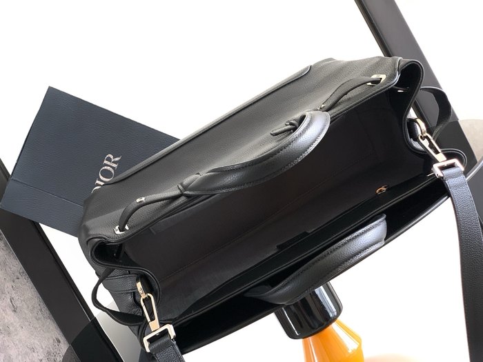 Dior Classic Tote Black 01A