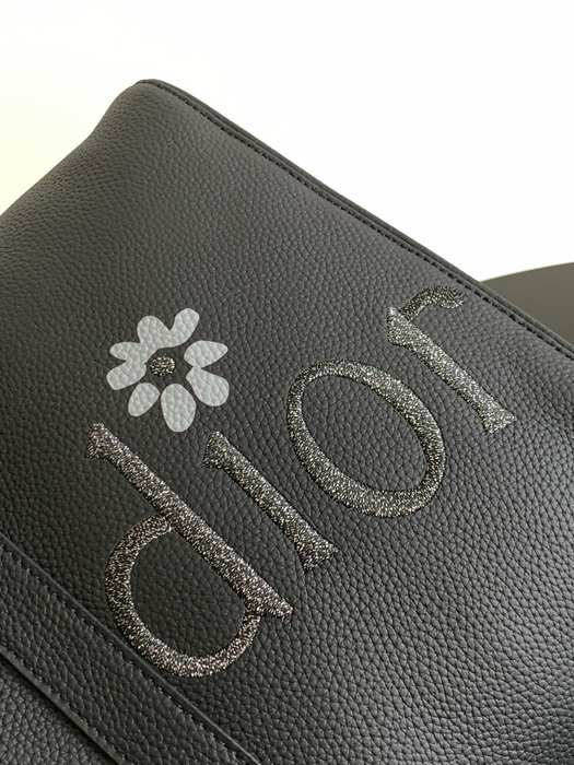 Dior Fashion Tote with functional traits Black 01A