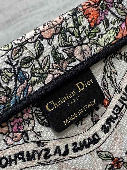 Dior Large Floral Tote Beige 01A