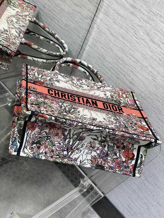 Dior Large Floral Tote Beige 01A