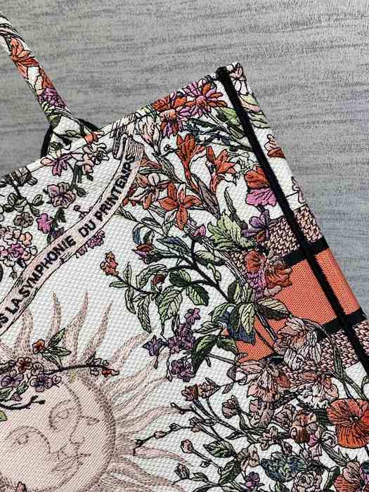 Dior Large Floral Tote Beige 01A