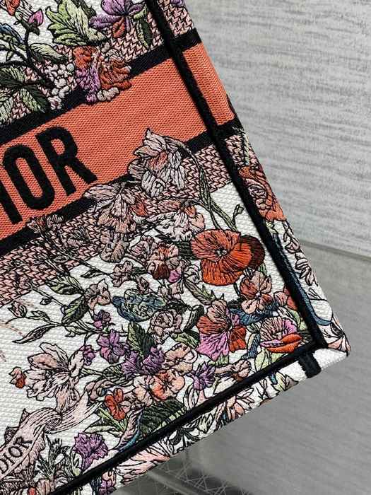 Dior Large Floral Tote Beige 01A