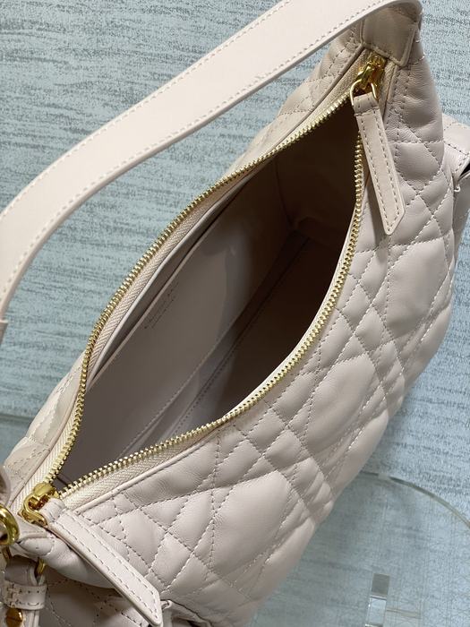 Dior Quilted Tote Beige 01A 2