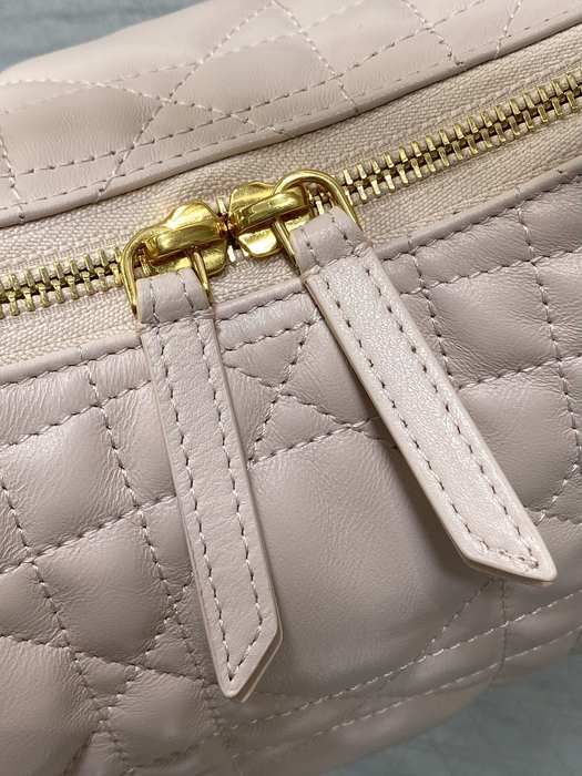 Dior Quilted Tote Beige 01A 2