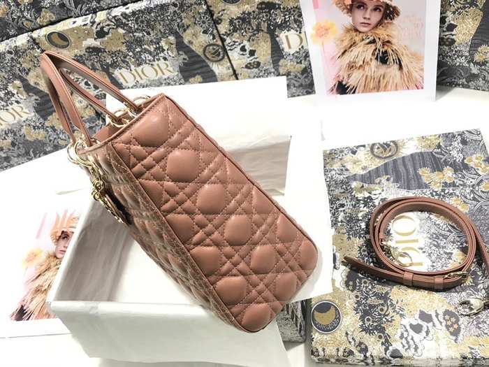 Dior Quilted Tote Beige 01A 5