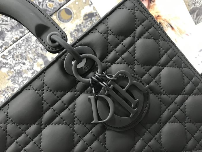 Dior Quilted Tote Black 01A 2