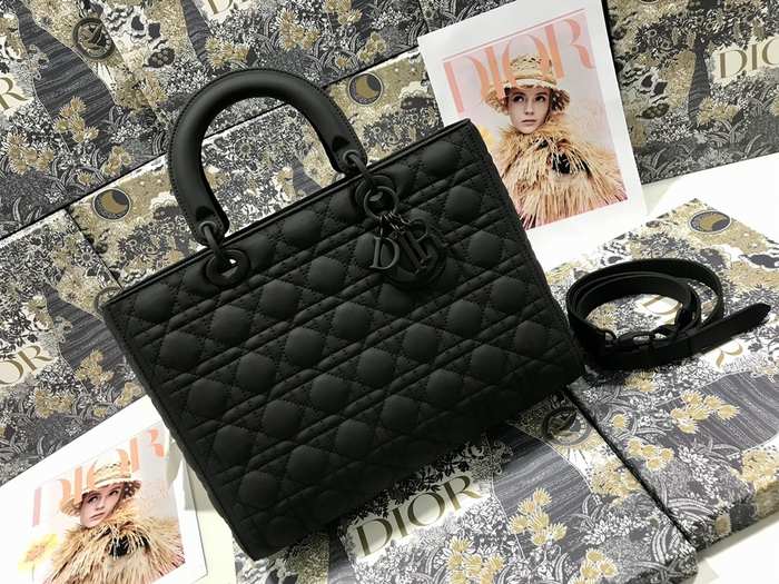 Dior Quilted Tote Black 01A 2