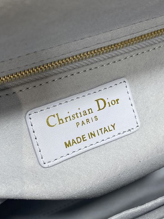 Dior Quilted Tote with Stylish Traits White 01A