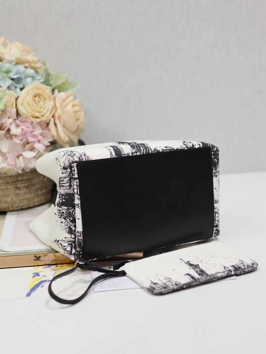 Dior Stylish Tote Black 01A 4