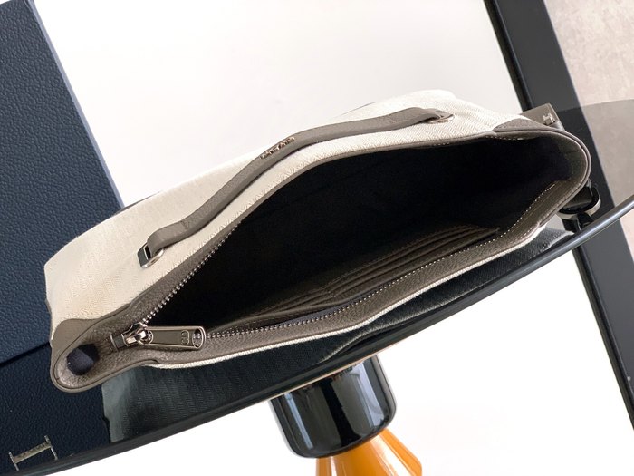 Dior Stylish Tote with refined lines Grey 01A