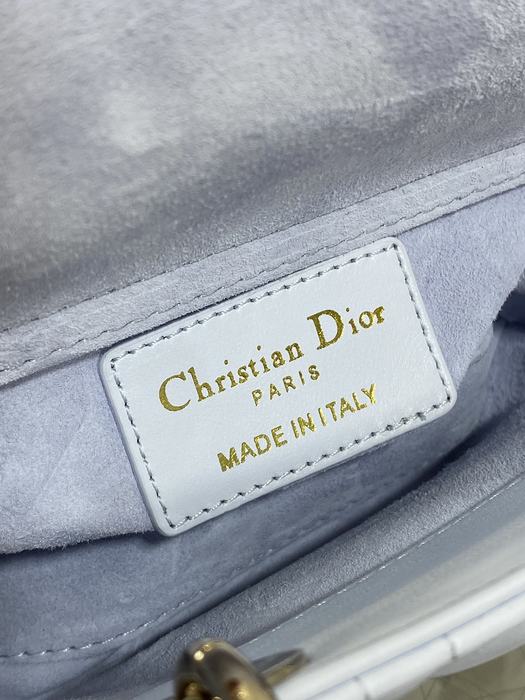 Dior Tote Bag White 01A 3