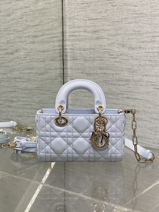 Dior Tote Bag White 01A 3