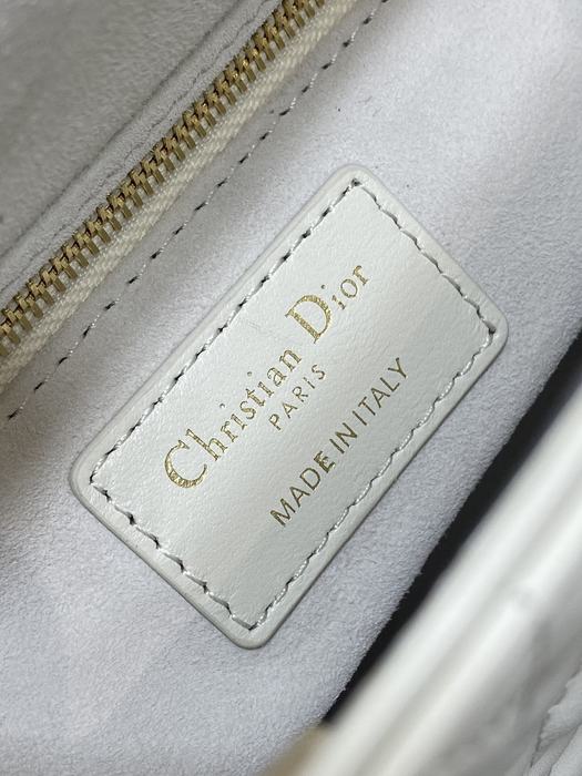 Dior Tote Bag White 01A 4