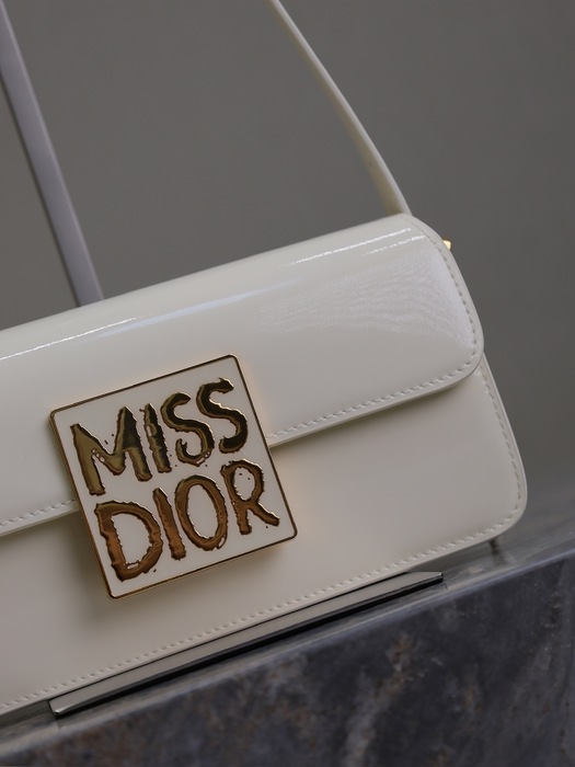 Dior Tote Bag White 01A 5