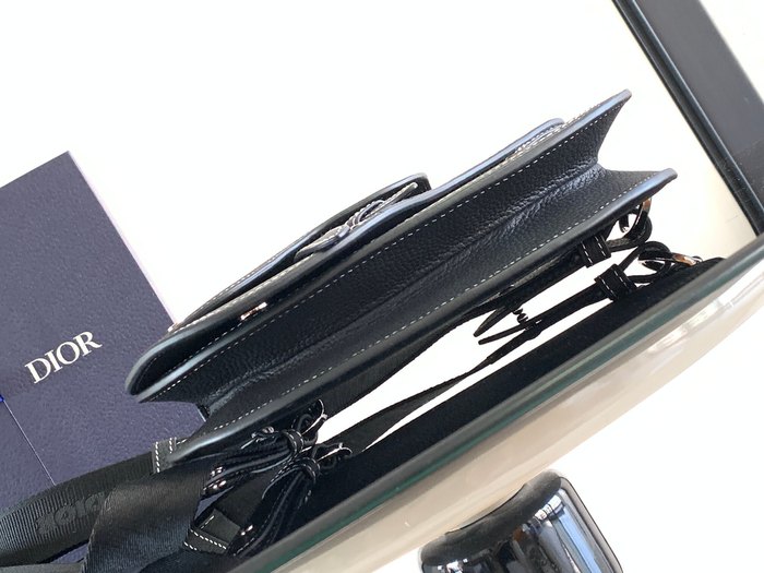 Dior Tote Bag with Elegant Features Black 01A 4