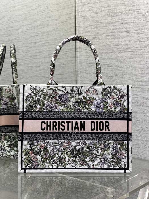 Dior Tote Bag with Floral Design White 01A 2