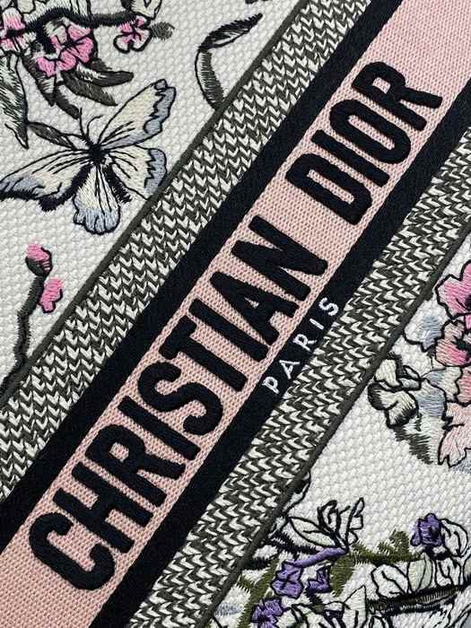 Dior Tote Bag with Floral Design White 01A