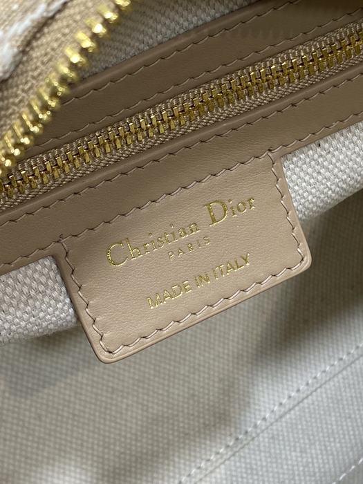 Dior Tote Bag with Stylish Features Beige 01A 5