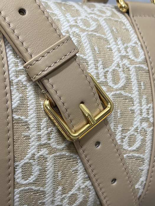 Dior Tote Bag with Stylish Features Beige 01A 5
