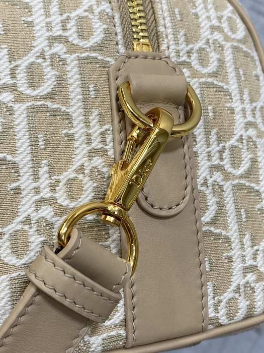 Dior Tote Bag with Stylish Features Beige 01A 5