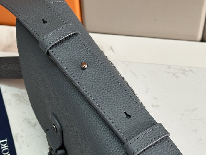 Dior Tote Bag with Stylish Features Grey 01A 2