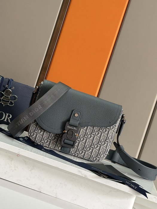 Dior Tote Bag with Stylish Features Grey 01A 2