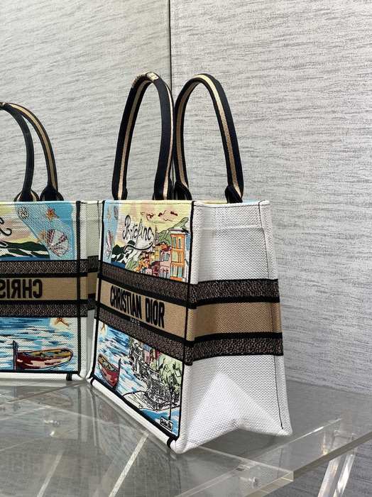 Dior Tote bag with artistic design Beige 01A