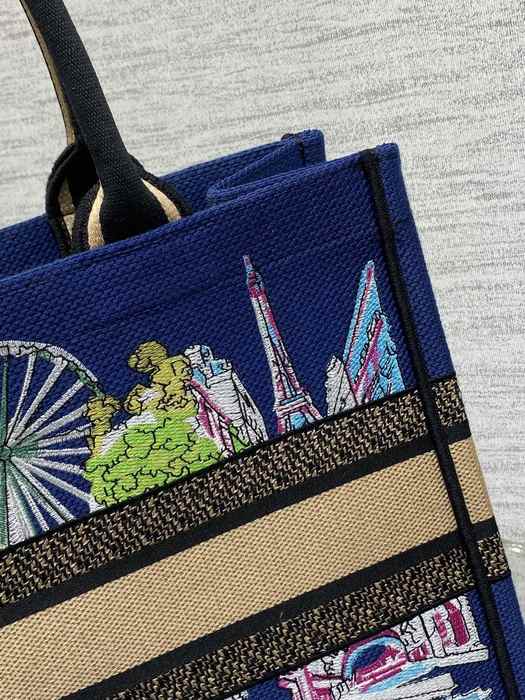 Dior Tote bag with artistic elements Navy 01A