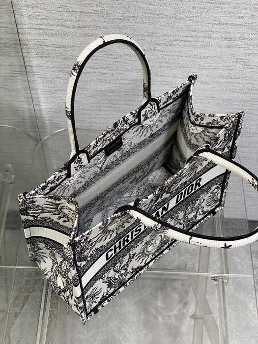 Dior Tote bag with artistic print Black 01A