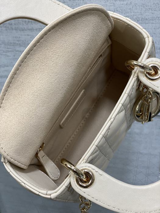Dior Tote bag with chic details Beige 01A