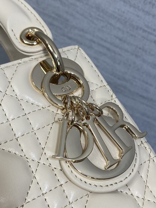 Dior Tote bag with chic details Beige 01A