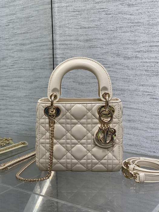 Dior Tote bag with chic details Beige 01A