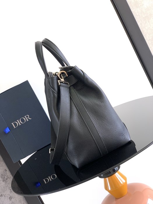 Dior Tote bag with classic design Black 01A