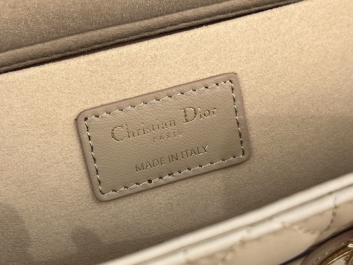 Dior Tote bag with elegant design Beige 01A 2