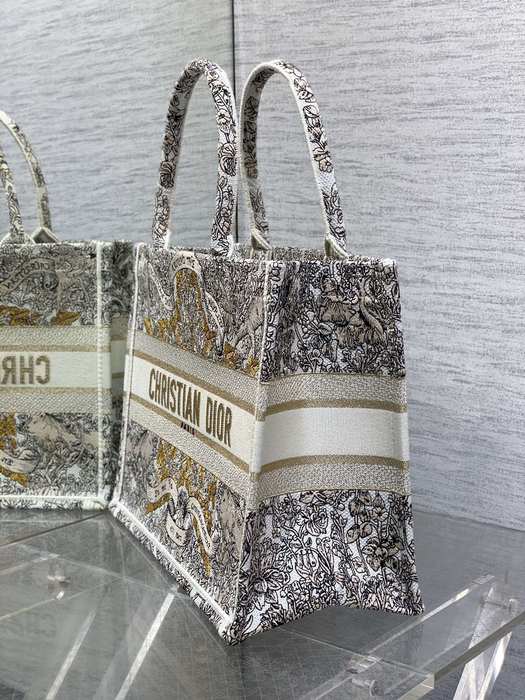 Dior Tote bag with elegant design Beige 01A