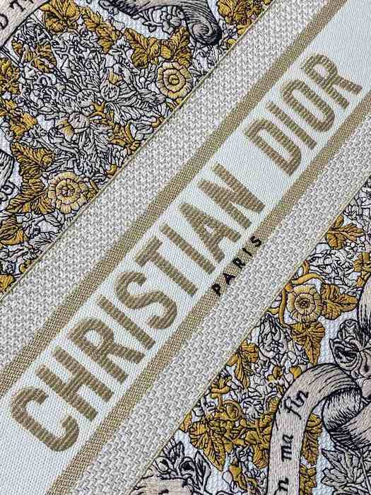 Dior Tote bag with elegant design Beige 01A